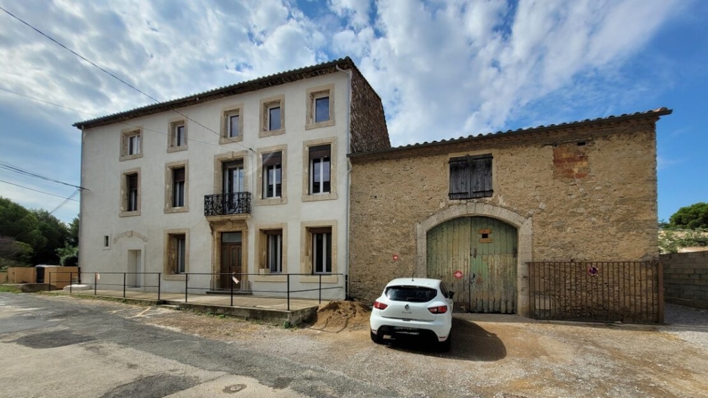Former Winegrower's Property, Completely Renovated, With 270 M2 Of Living Space With Its Cellar, On 1956 M2 Of Land. 1 NEV642000EA 1110x623 1