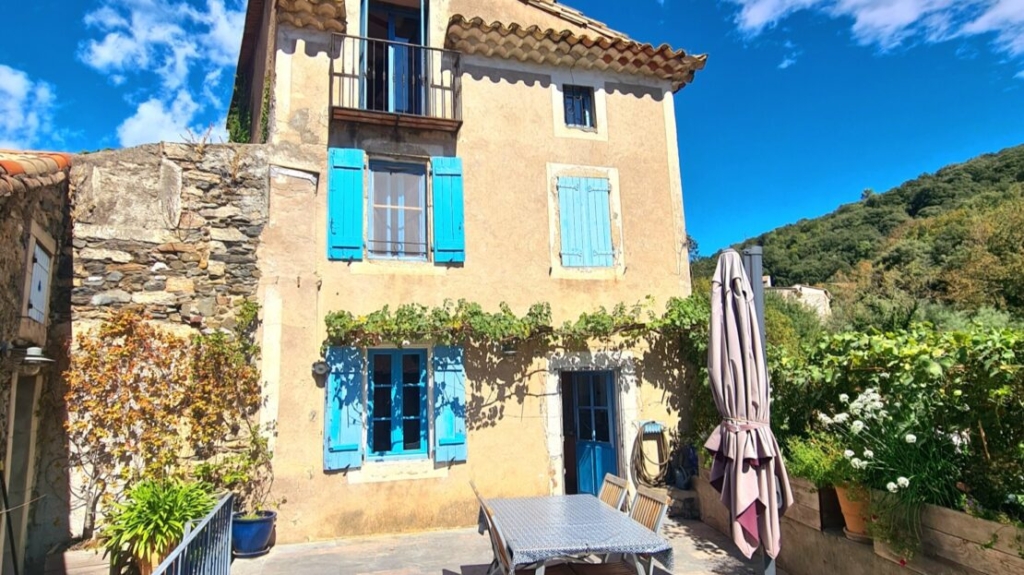 Beautiful Stone Buildings With Main House, Independent Studio, Cellars, Terraces And Pool A Very Charming Property 1 SNL307800EA 1110x623 1