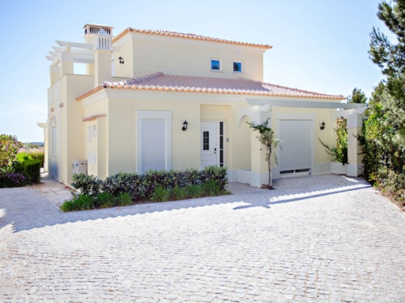 Small villa MG 2075 xlarge
