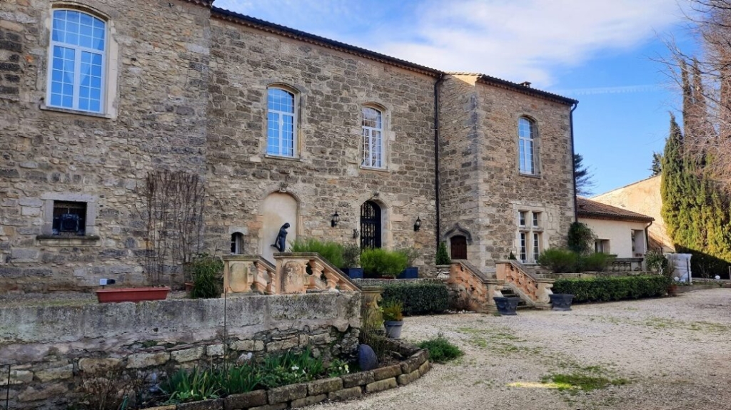 Former Farm/wine Making Property Offering 2 Accomodations Of 560 M2 And 100 M2 On 3.5 Hectares. 1 TOU1590000EA 1110x623 1
