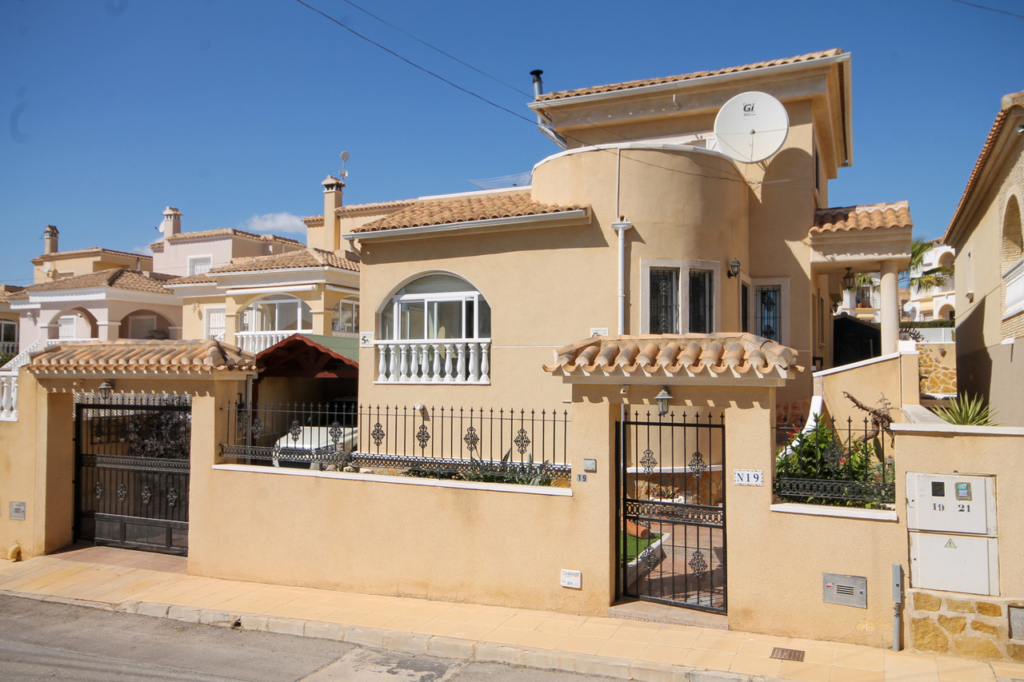 San Miguel de Salinas 1 a725d4680f7f538b76aa xlarge