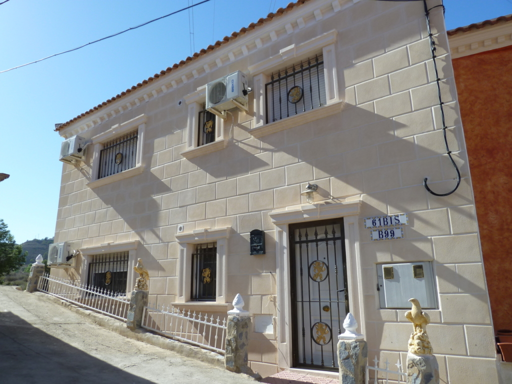 Rojales 1 a80fcd1da30217ead2c8 xlarge