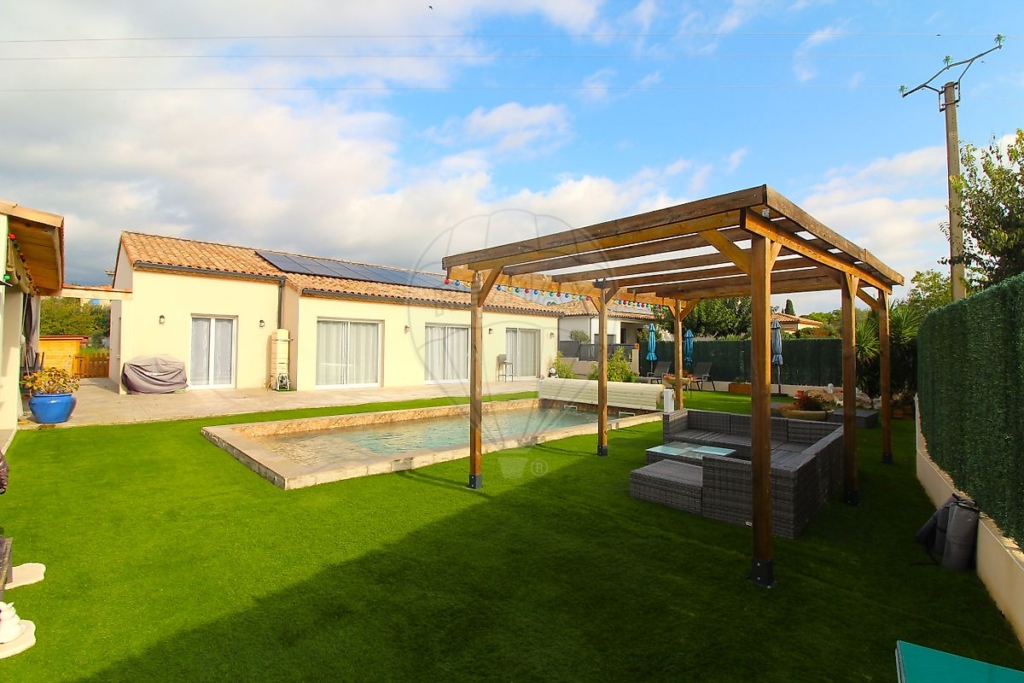House 3 bedroom(s) for sale 1 b07e7a28 4d24 41df 9263 b9f180fddfbe 1