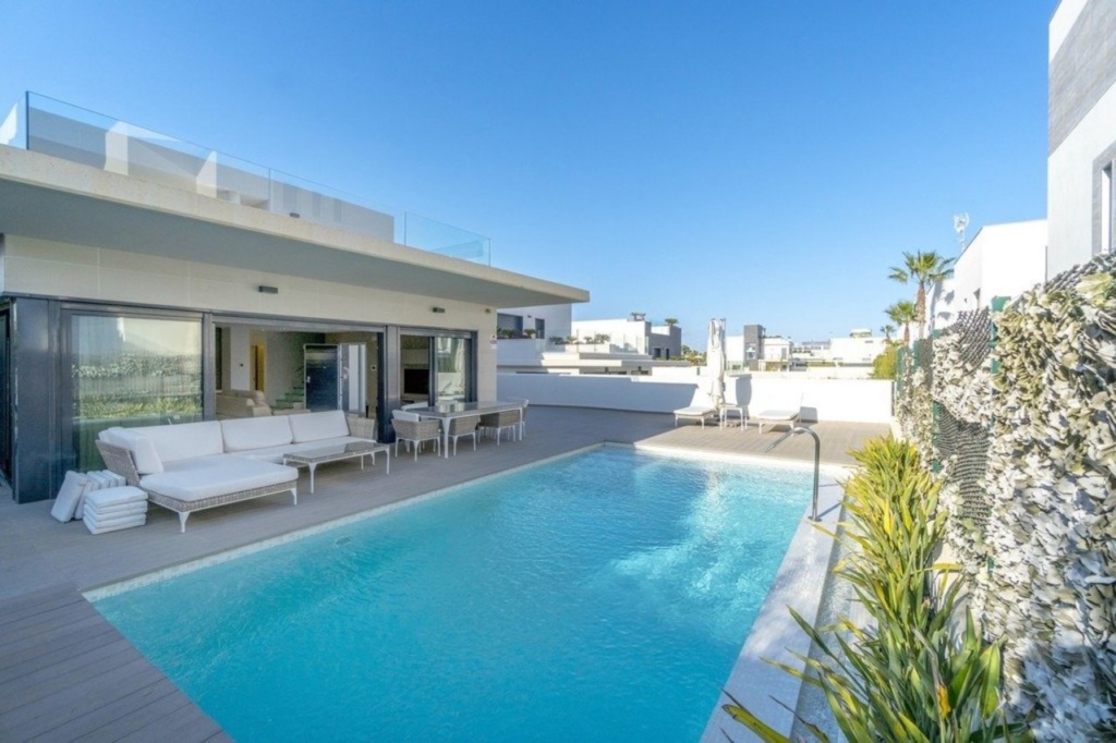 Orihuela Costa 1 b35bd90ea85c2e4a945f xlarge