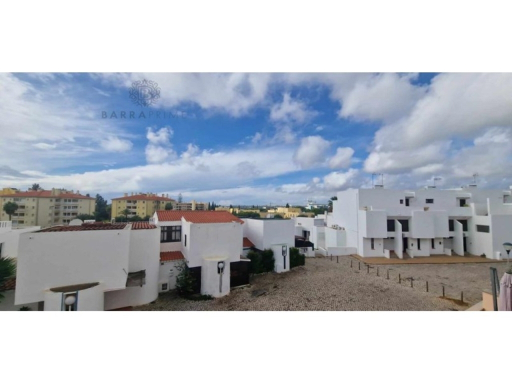 Quarteira 1 b3d9588cbd39c76d9e2f xlarge