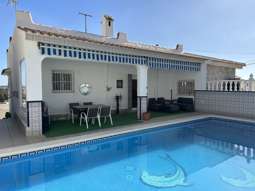 Villamartin 1 b41ffbef60ea49e90f5e xlarge