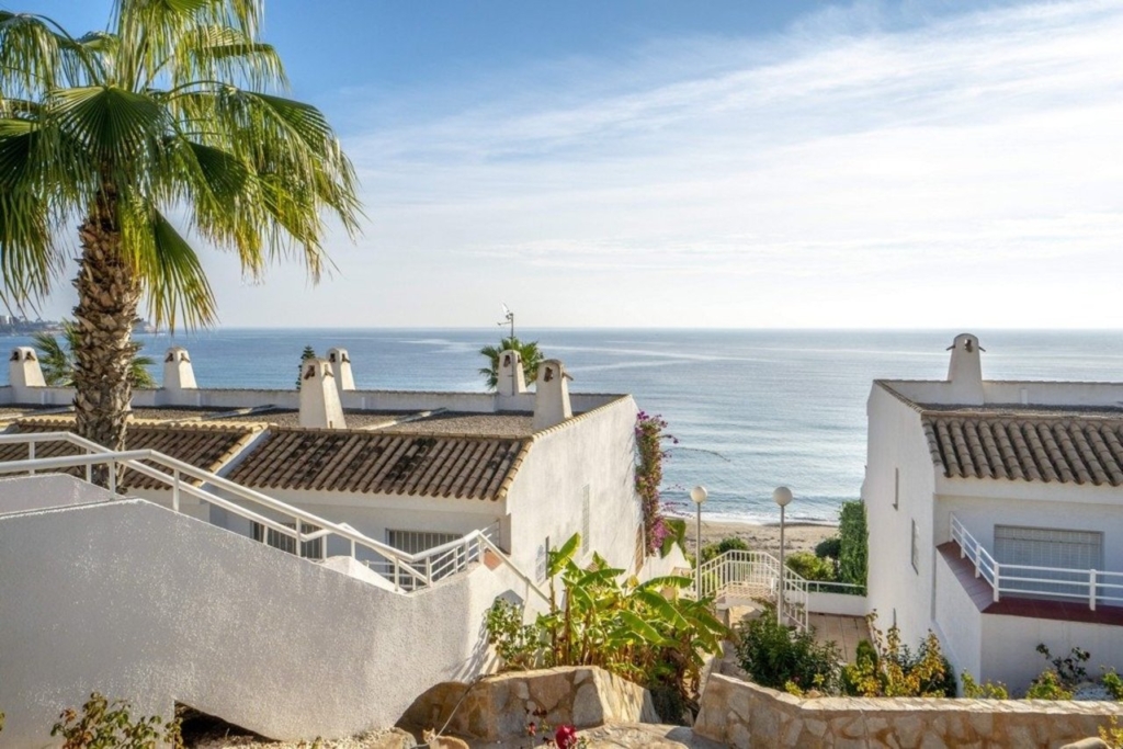 Orihuela Costa 1 b54b0f6c389722b4c21c xlarge