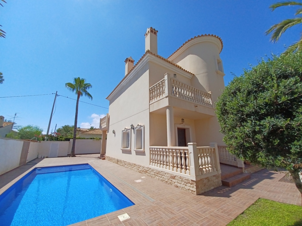 Cabo Roig 1 bbacdfbfde0ef8000af3 xlarge