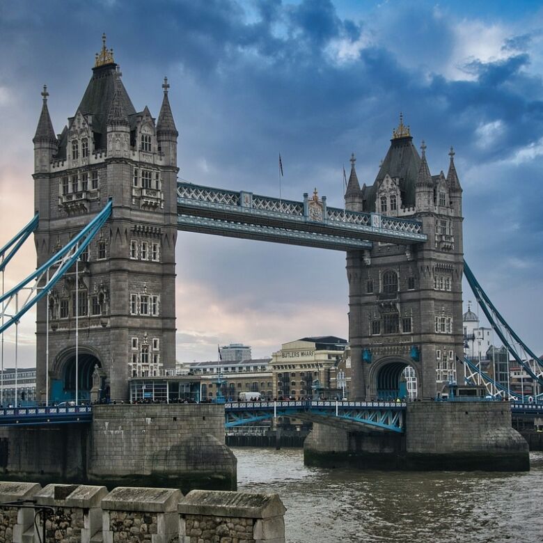 London Tower Bridge, a famous historic landmark in the UK, with its iconic towers and suspension des.