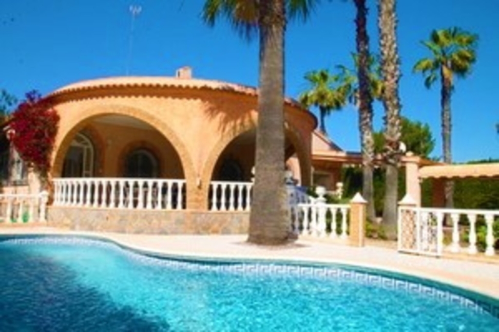 La Mata 1 c6cd1a5bbd2c06e669c8 xlarge