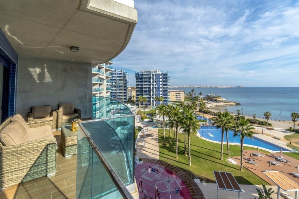 Torrevieja 1 e0fb2f4db295cce69ec6 xlarge