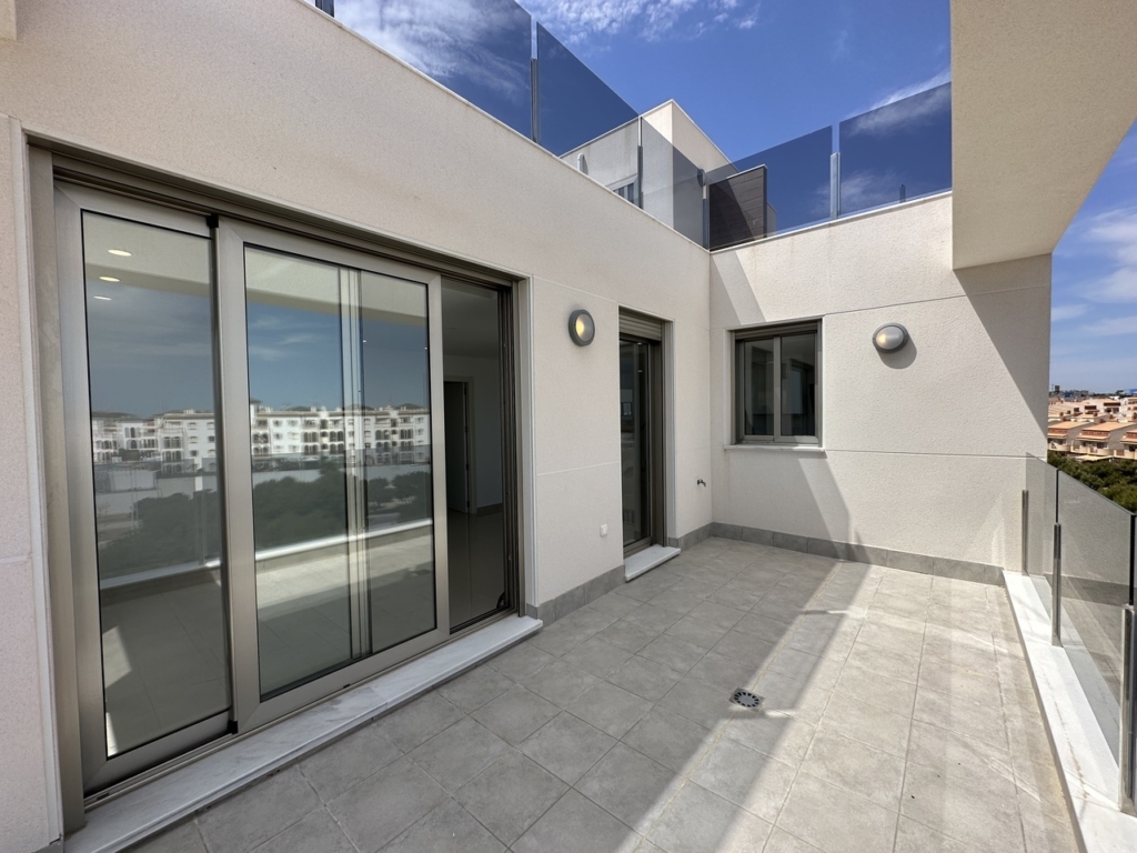 La Zenia 1 e2a55832aa8073dbfaac xlarge