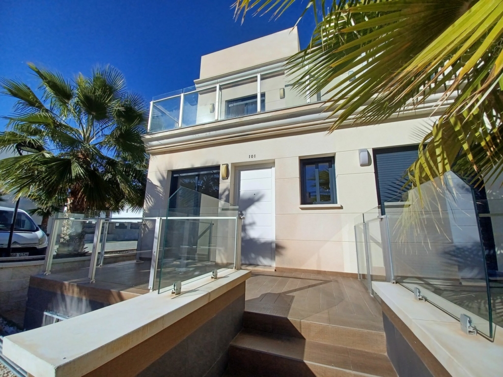 La Zenia 1 f190798cbf9a64225a8e xlarge