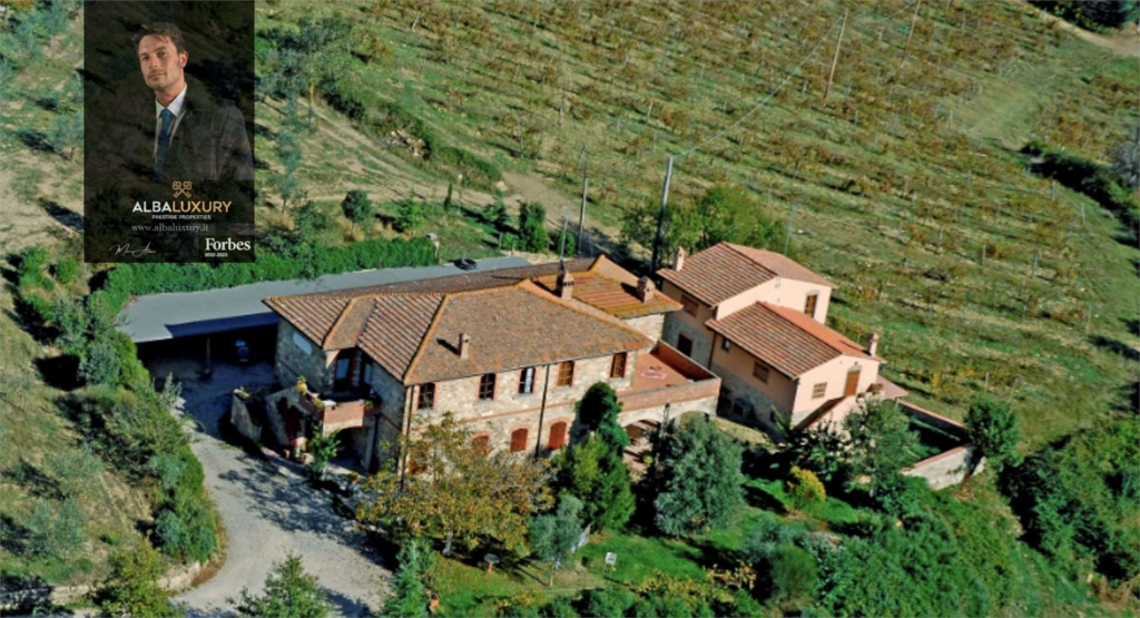Characteristic farmhouse in the Chianti region 1 imm 102687 20240509171452 1920