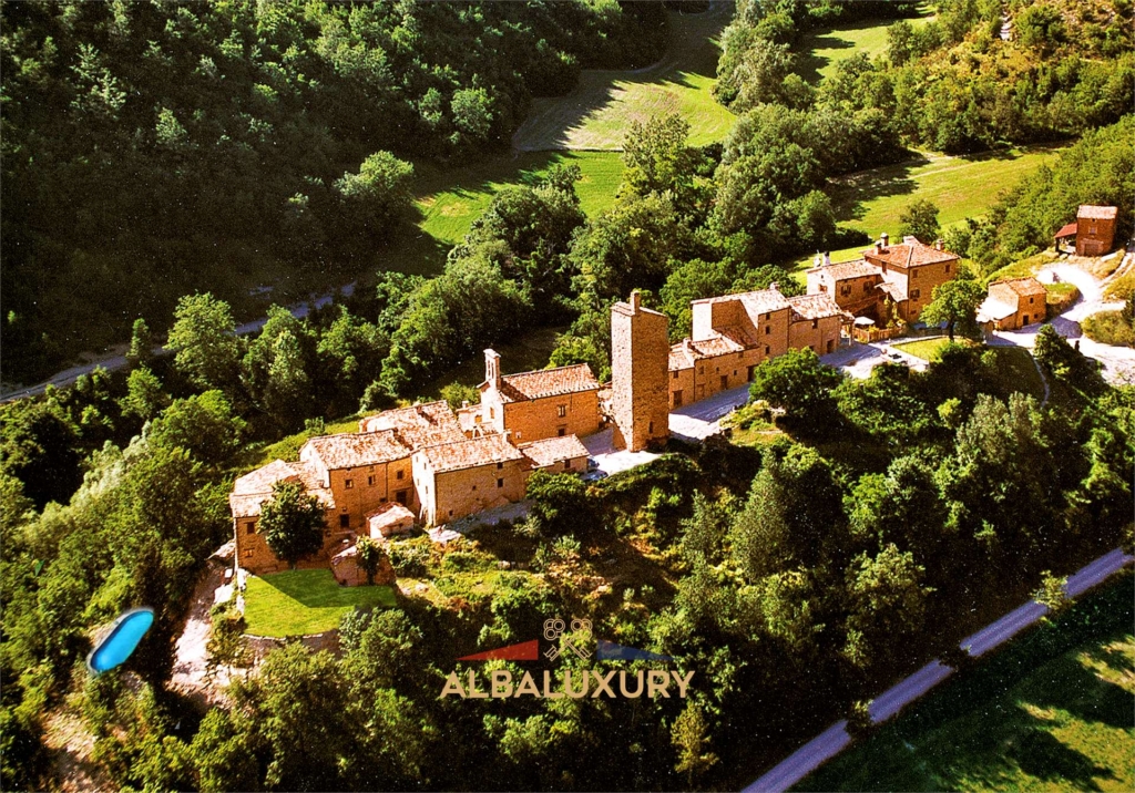 The Medieval Castle, the Exile of Dante Alighieri 1 imm 113274 20240910161828 1920