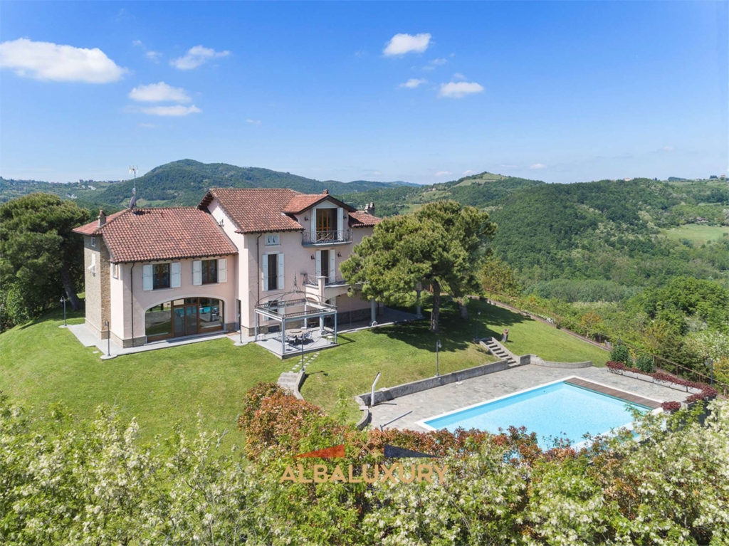 Luxury Villa with DOC Vineyard and Infinity Pool 1 imm 113330 20240910191605 1920