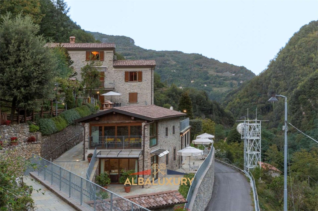 Property in Tuscany in the province of Lucca 1 imm 115992 20240929092719 1920