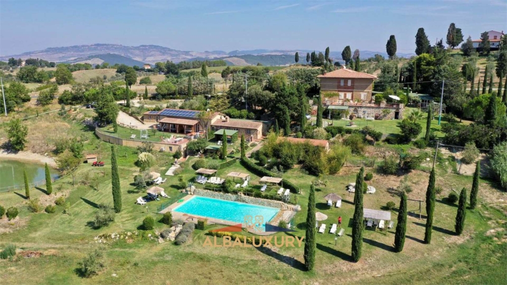 Prestigious property with a view in Tuscany 1 imm 117051 20241008112233 1920