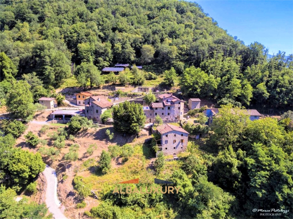 Unique property in Tuscany with stream 1 imm 118129 20241015203850 1920