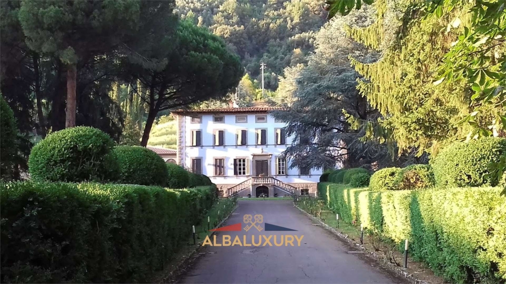 Prestigious property in Lucca province 1 imm 118215 20250305115148 1920 1 7