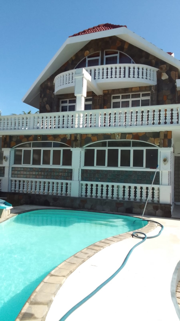 Stunning 6 Bedroom Villa For Sale in Blue Bay 1 0 1 8