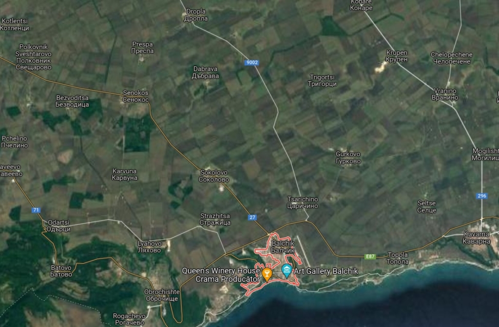 3 Renovation projects with over 6000m2 of land for sale in the Balchik Region of 1 0 3 28