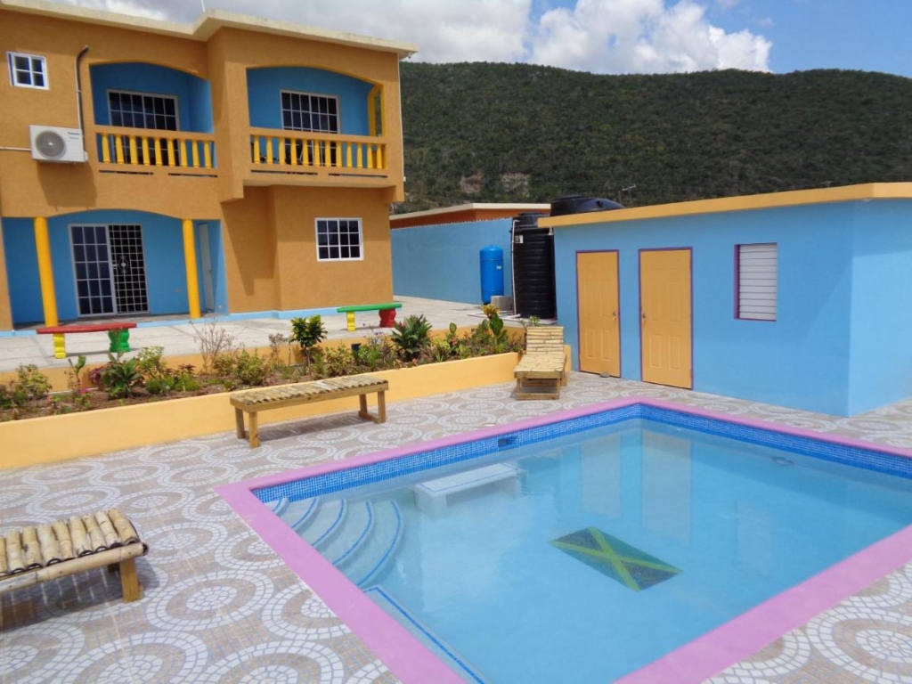 BLS WELLNESS GUESTHOUSE For Sale in Kingston 1 0 7 10