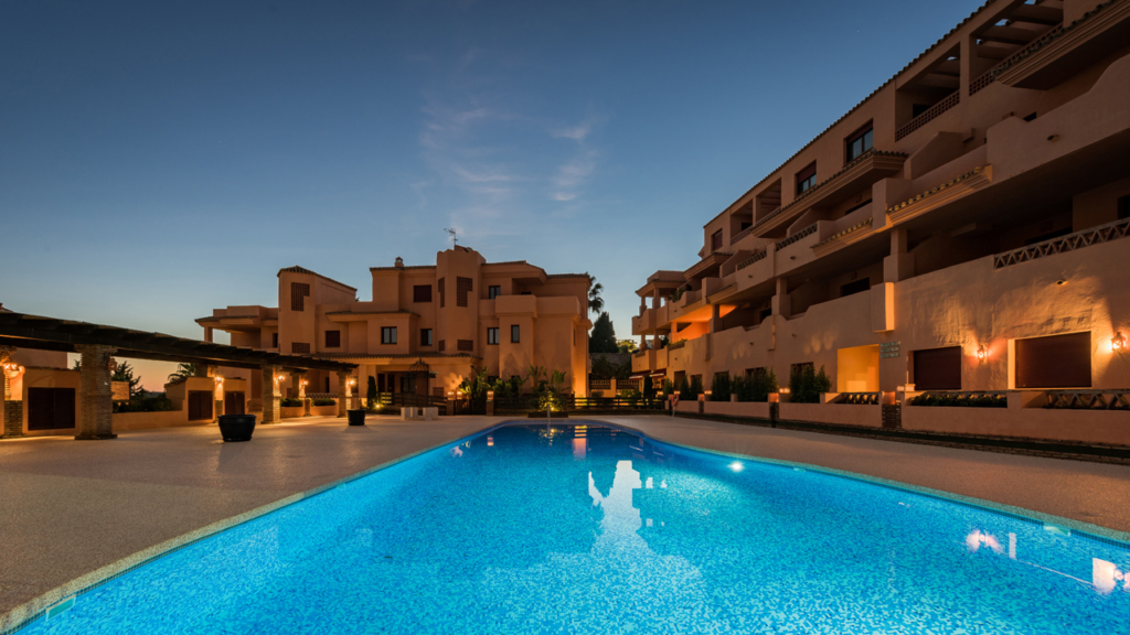 Stunning 1, 2 & 3 Bed Apartments in prime golf location Benahavis Marbella 1 0 7 17
