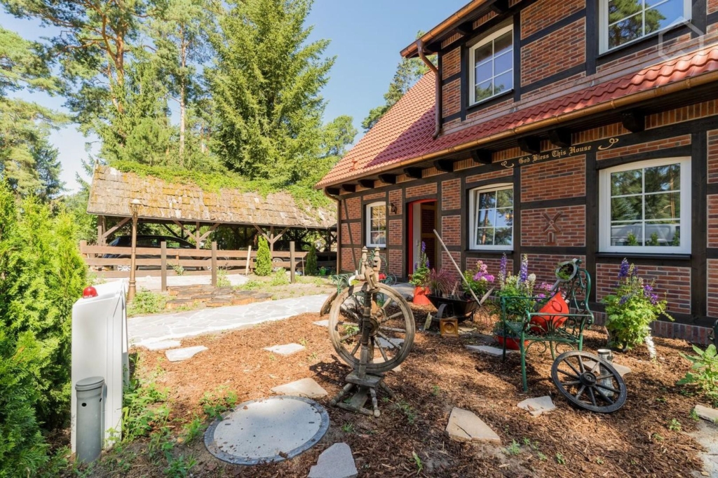 2 beautiful Semi-detached Houses For Sale in Brandenburg Berlin 1 0 7 18