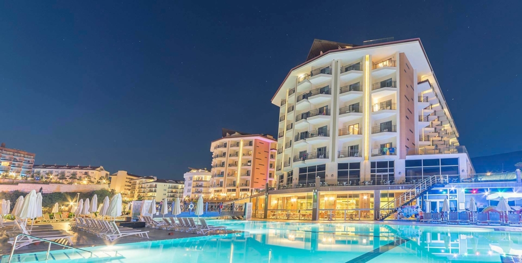 Luxury 2 Bed Apartment For sale in Lagoon Suites Ramada Resort Aydin 1 0a 2