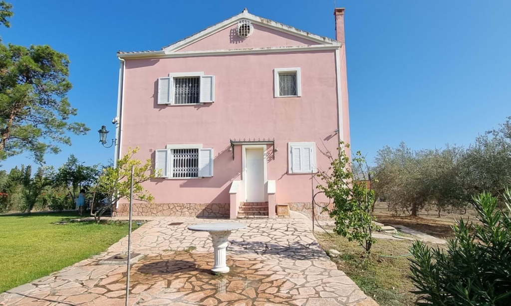 Luxury 3 Bed Villa For sale in Lefkimmi Corfu 1 1 10 5
