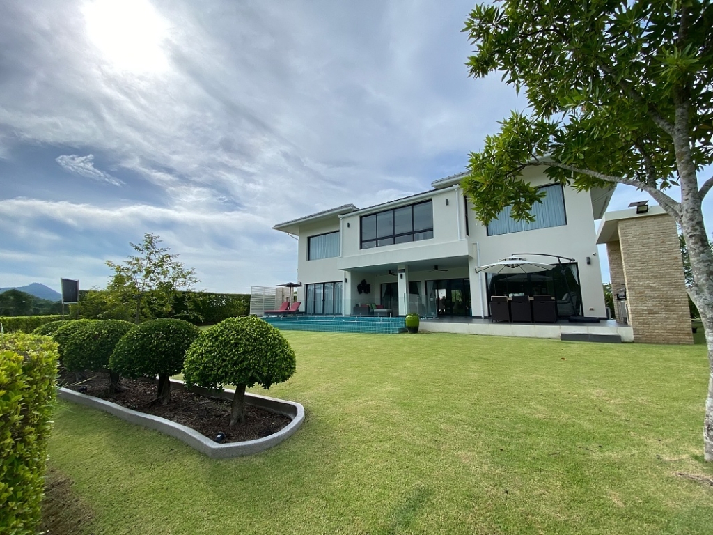 Luxury 3 Bed Villa For Sale In Black Mountain Golf Resort Hua Hin 1 1 16 7