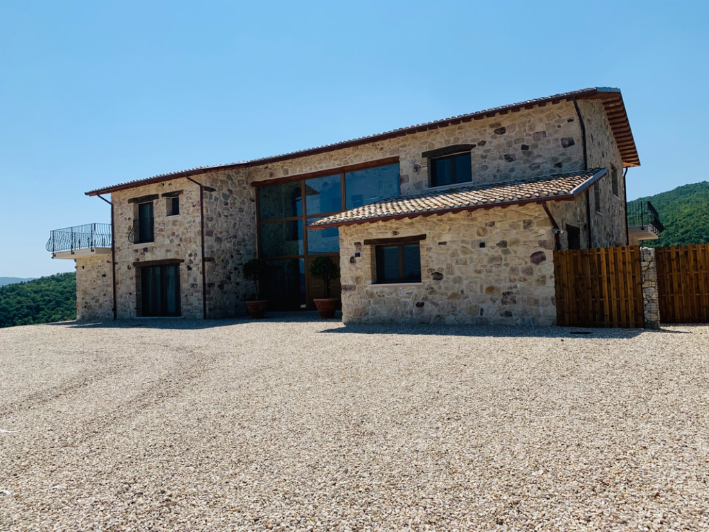 Luxury 5 Bed Villa For Sale in Torricella Peligna Chieti Abruzzo 1 1 2 10