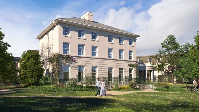 Ground floor apartment in Hildenborough, Kent with garden and outdoor area.