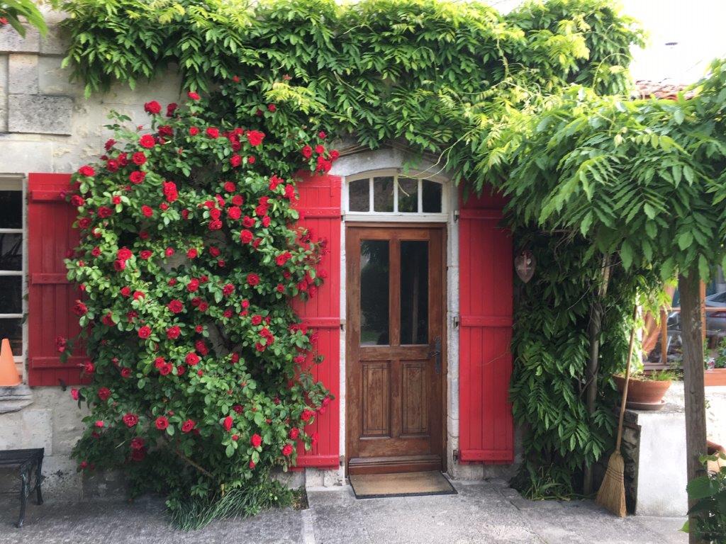 Ausgezeichnetes 7-Bett-Bauernhaus & Ferienhaus zum Verkauf in Poullignac 1 Pic 1