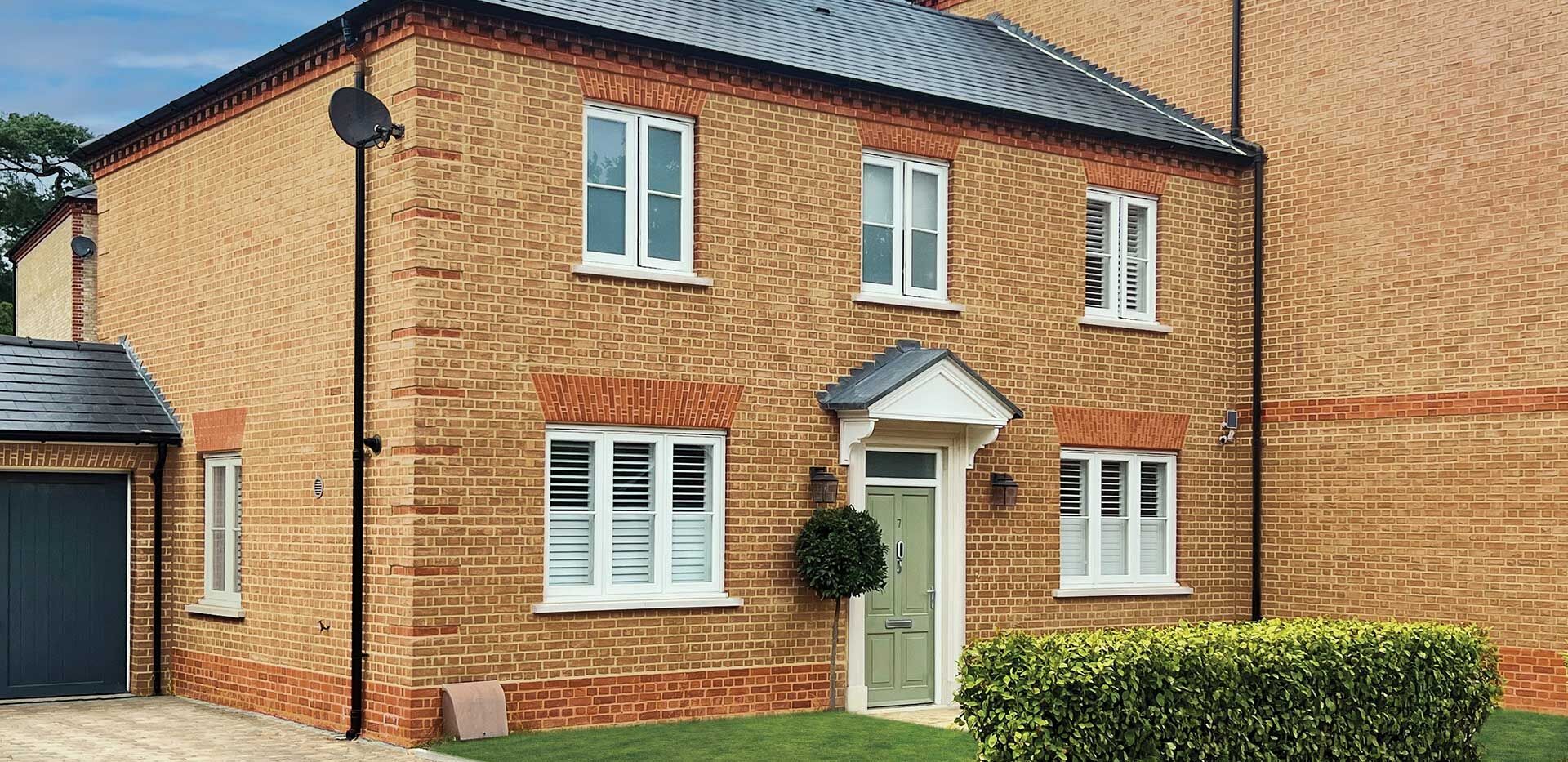 Enfield house featuring a stunning pool view and modern design. Perfect for luxury living and outdoo.