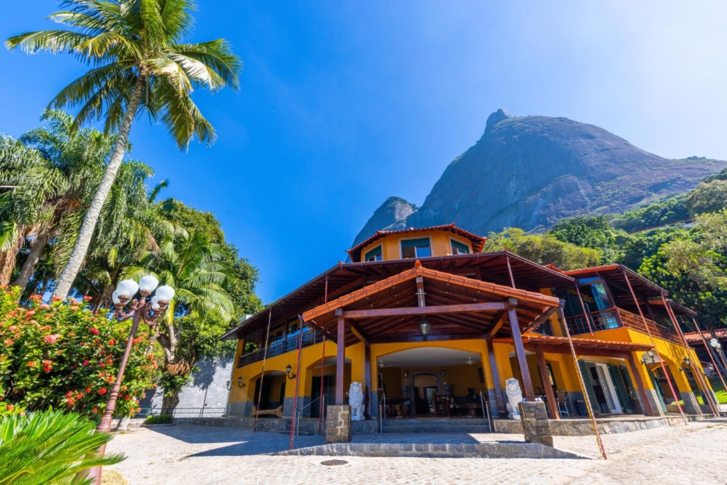 Luxury 8 Bed Frontline Villa For sale in Rio de Janeiro 1 0 14