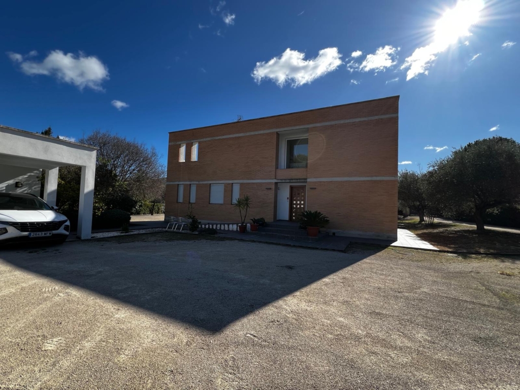 Luxury 4 Bed Chalet House For Sale In Ontinyent Valencia 1 000 1