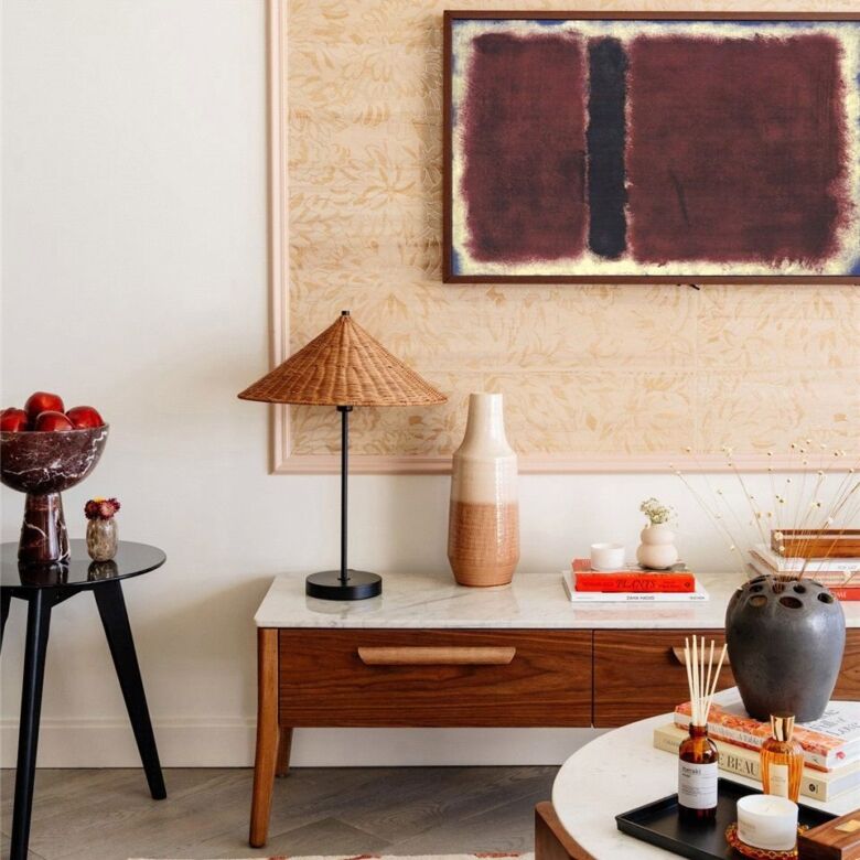 Modern living space in Canary Wharf with stylish decor and elegant furnishings.