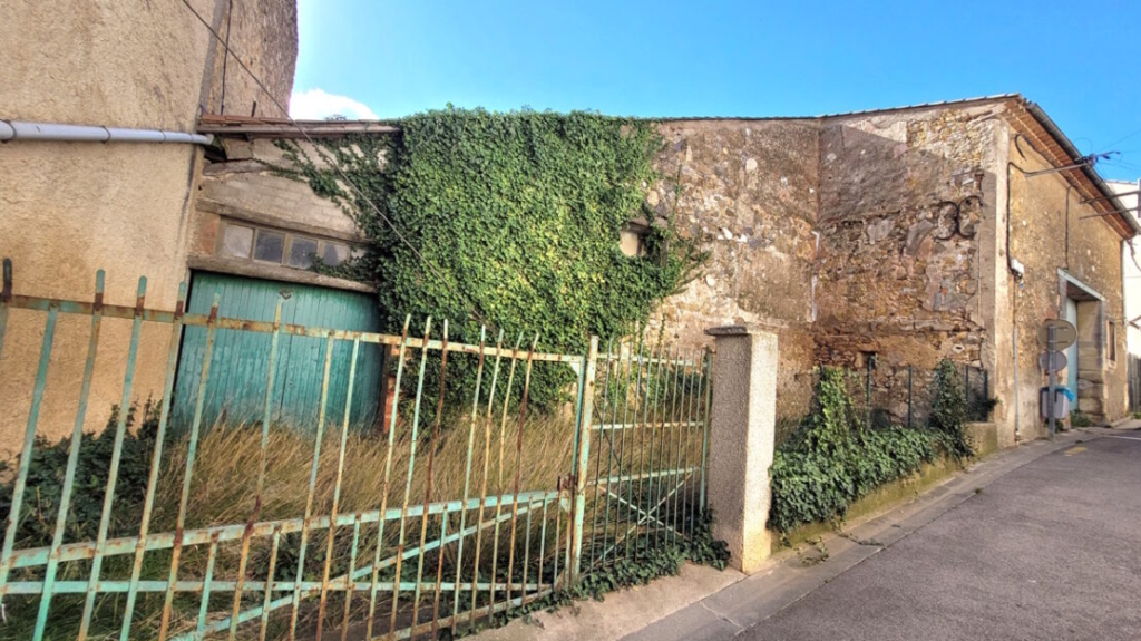 Former Stone Wine Storehouse With 300 M2 Of Floor Space And 50 M2 Garden. Great Opportunity. 1 AUT129600EA 1110x623 1