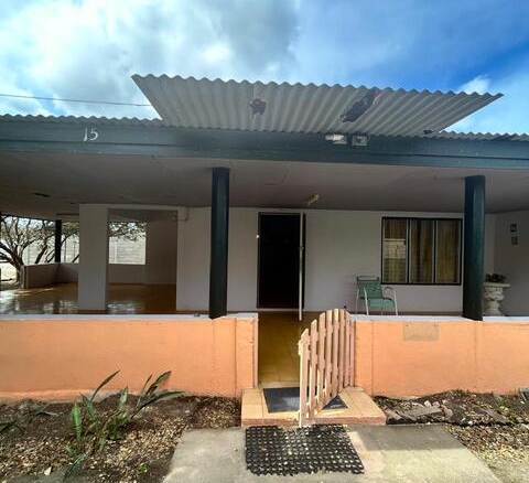 Fixer upper 4