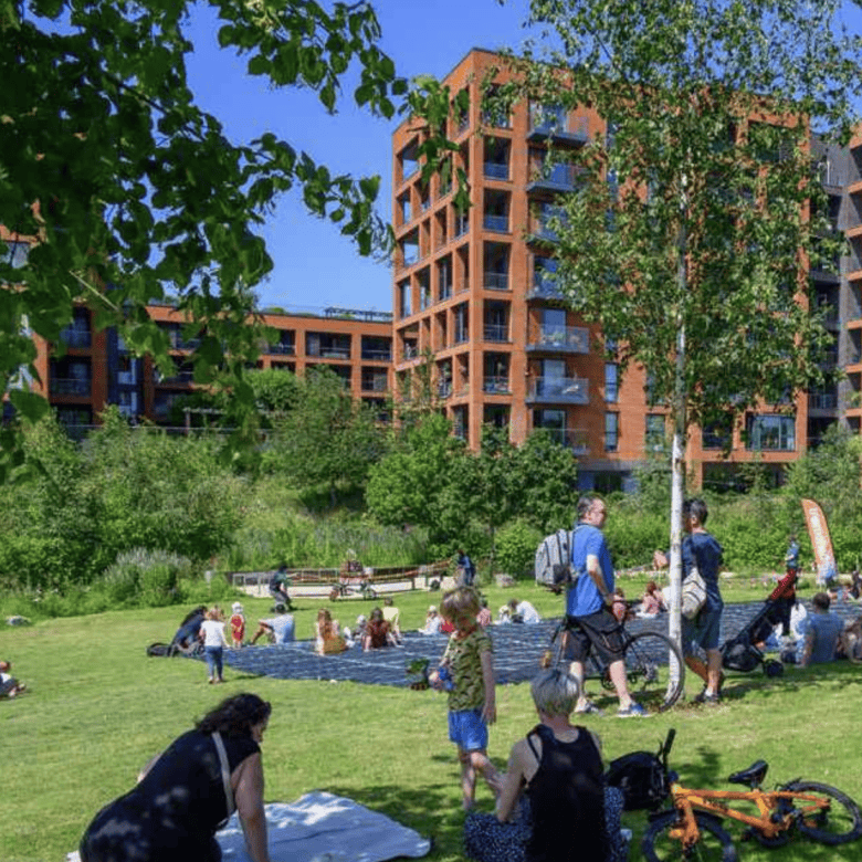 Bright apartment building in Greenwich with high rental yields and scenic surroundings.
