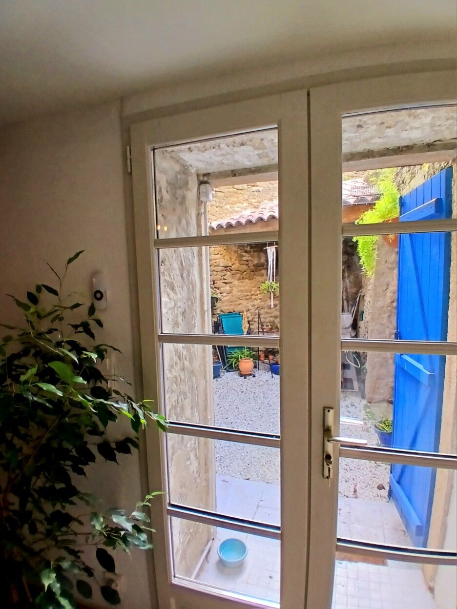TRAU330000EI.jpg