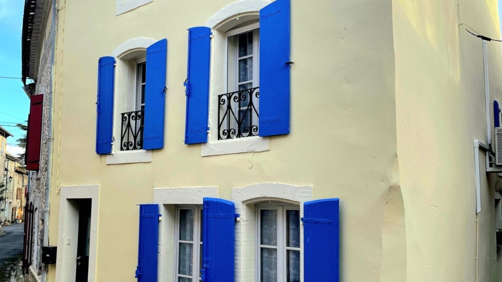 Spacious Fully Renovated Character House With 160 M2 Of Living Space, 5 Bedrooms And A Charming Private Courtyard In A Pleasant Village. 1 TRAUS240000EAA 1110x623 1