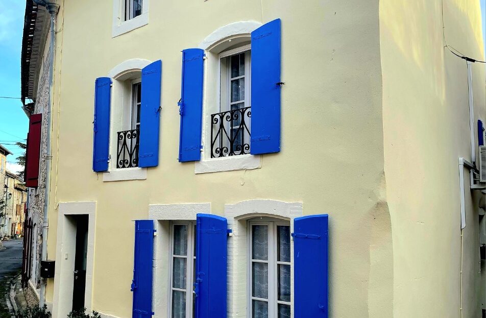Set Of Character House With 5 Bedrooms And Small Village House Entirely Furnished, In A Pleasant Village, Ideal For Rental. 1 TRAUS330000EAa 952x623 1