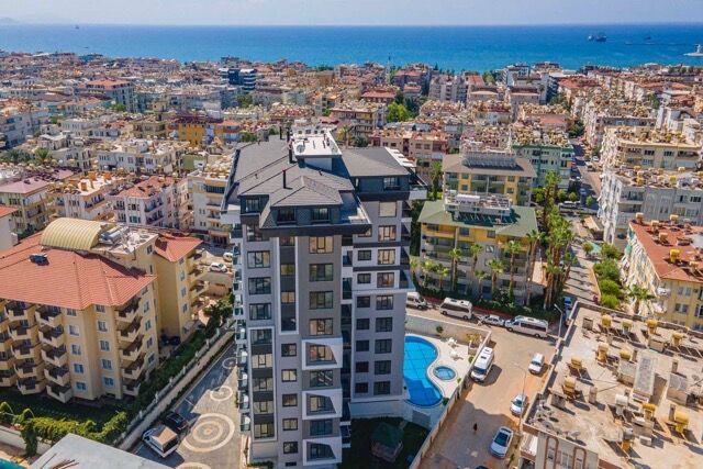 Spacious 1-bedroom apartment with full amenities in Alanya, close to the beach and city center.