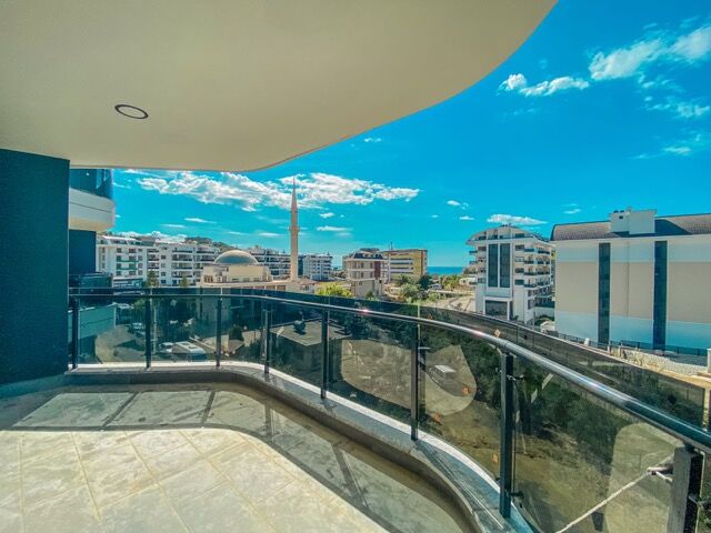 Modern 2-bedroom apartment with panoramic city views in Kargıcak, Alanya. Perfect for comfortable li.