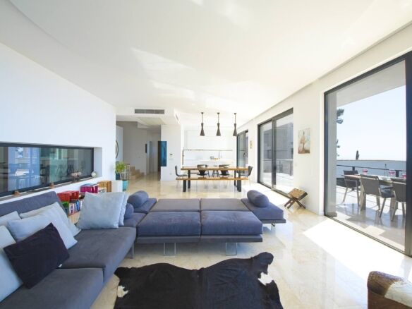 artwork gallery living room kitchen 04 tinified 11