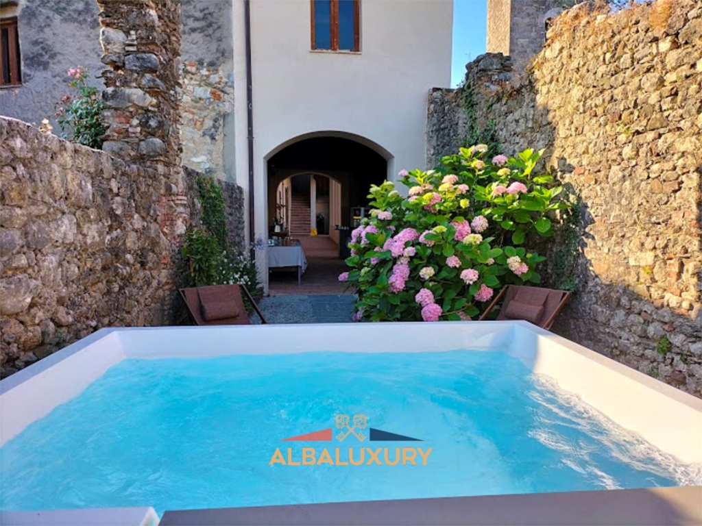 Historical house in Lucca, Tuscany 1 imm 121459 20241128124445 1920 1 8
