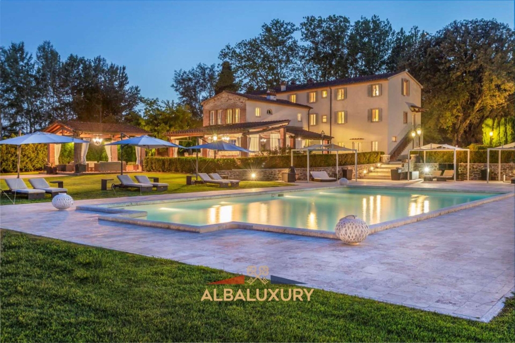 Prestigious villa with park near Florence 1 imm 127245 20250123135515 1920 1 10